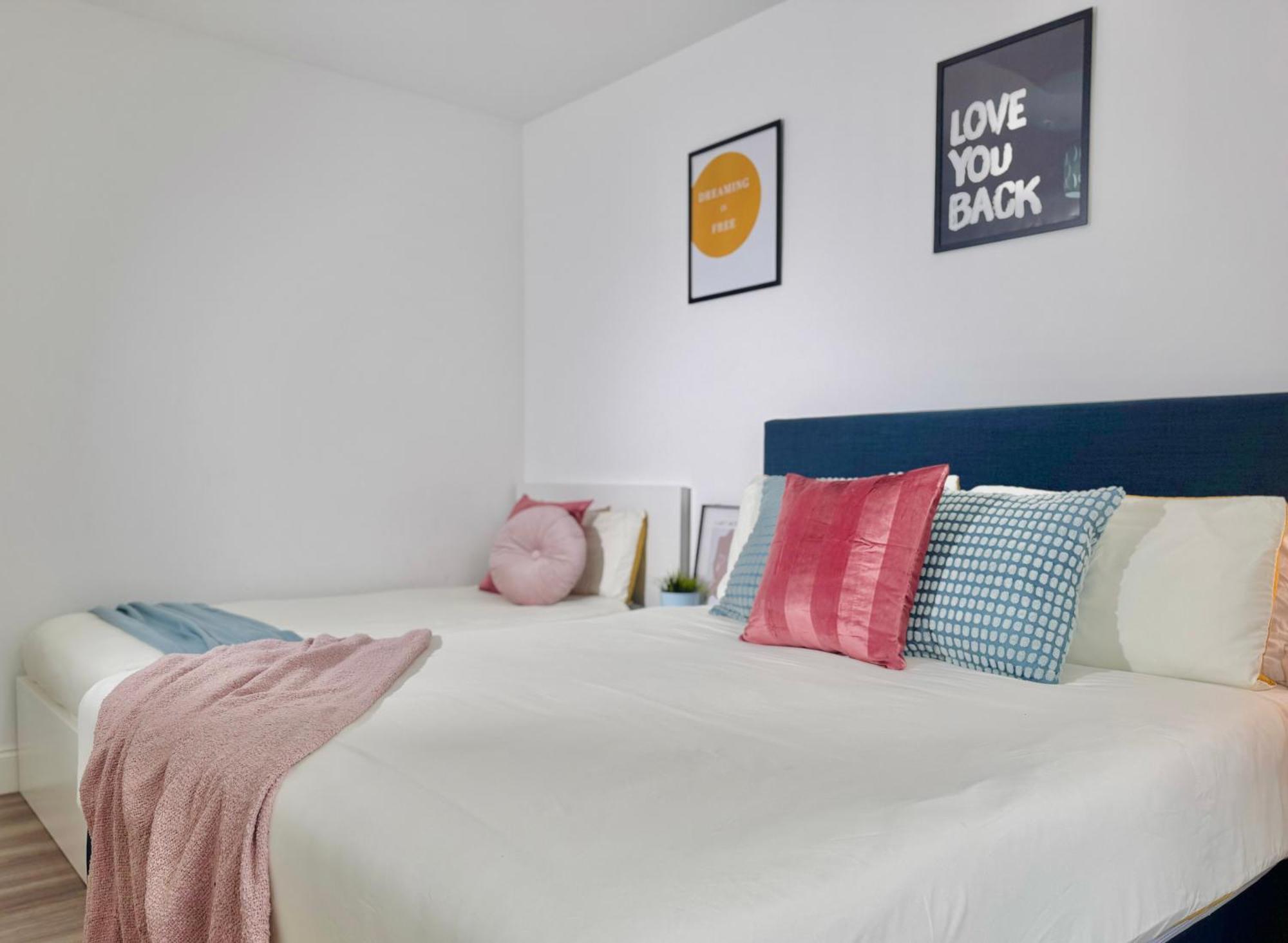 Cosy 1-Bed Flat 30Min To Central London & Parking Zewnętrze zdjęcie